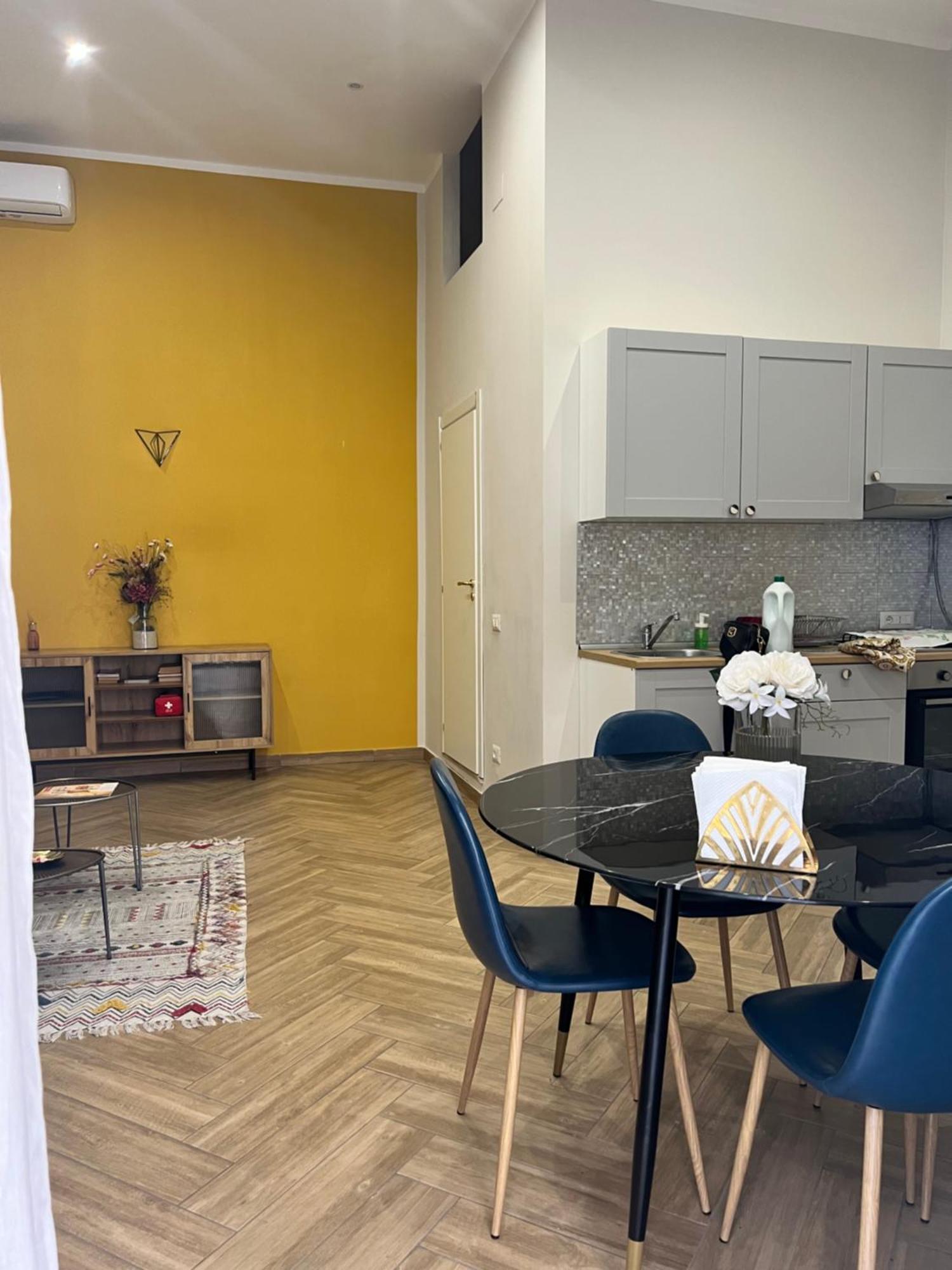 Scio' Apartment-Centro Storico- نابولي المظهر الخارجي الصورة