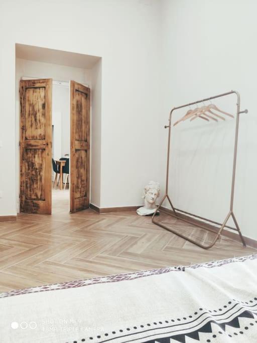 Scio' Apartment-Centro Storico- نابولي المظهر الخارجي الصورة